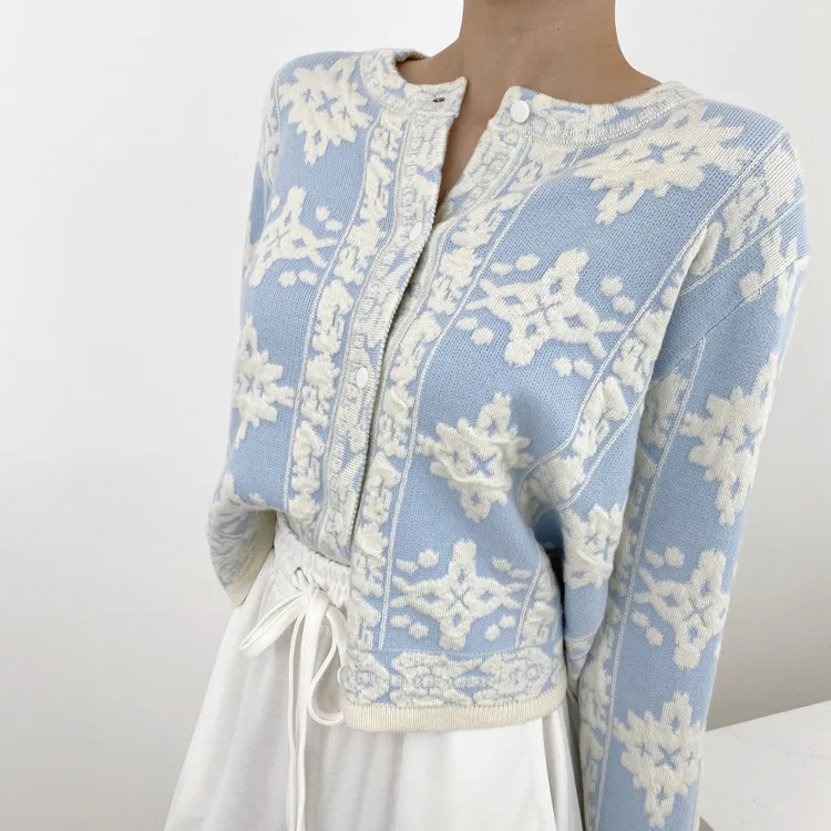 

Loose Blue O Neck Single-breasted Knit Cardigan Sweater Coat Embroidery Floral Sweet Chic Fashion Retro Lazy Gentle Wild