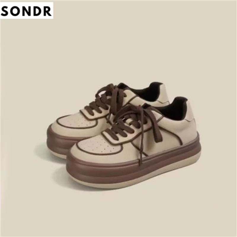 

Женские кроссовки на платформе, повседневные кроссовки белого цвета, на толстой подошве, спортивная обувь для папы, новинка 2022