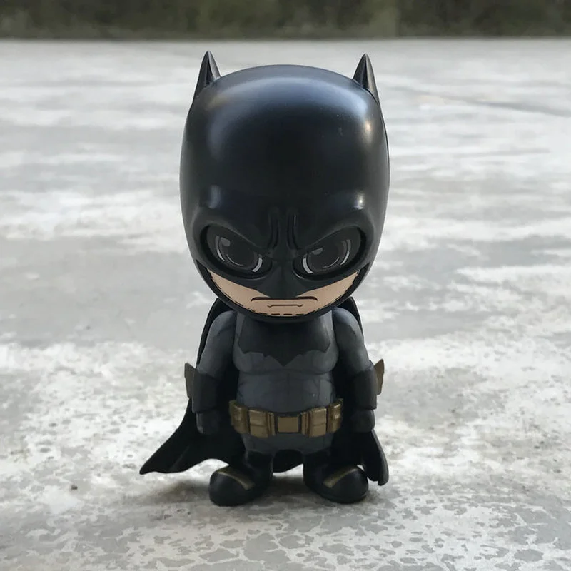 

Genuine Bulk Anime Figure Batman Pvc Action Figures Model Car Ornaments Boy Toy Collect Gifts