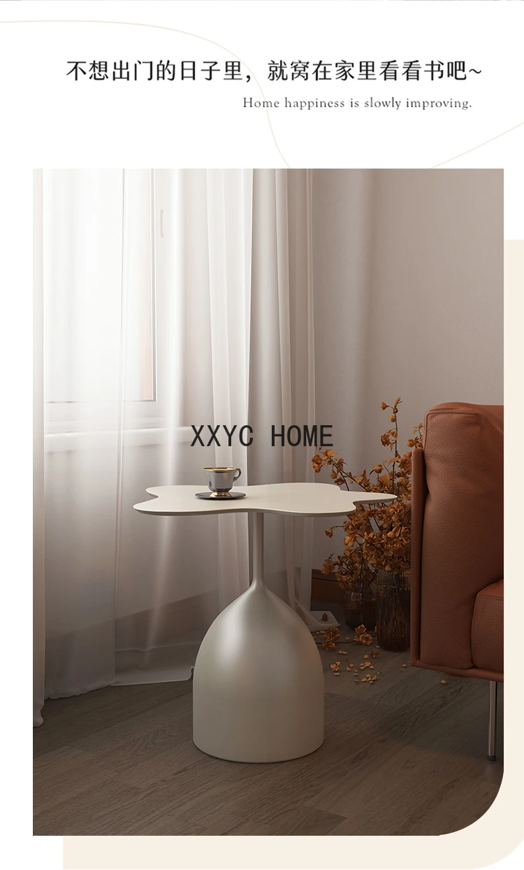 Дополнительная настольная лампа современная