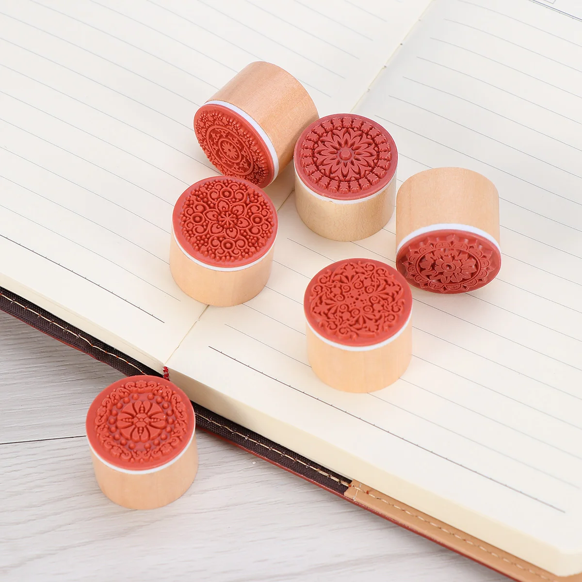 

Kids Stamps DIY Craft Stamp Signature Stamp Vintage Round Wood Stamps Wooden Stamp Pad Self-ink Child