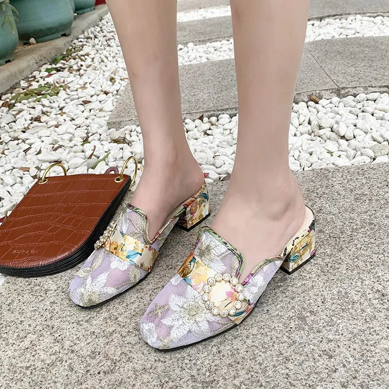 

Shoes For Girls Slippers Soft Rubber Flip Flops Slides Med Low Lady Comfort Hawaiian Retro PU Rome Hoof Heels Basic Square heel