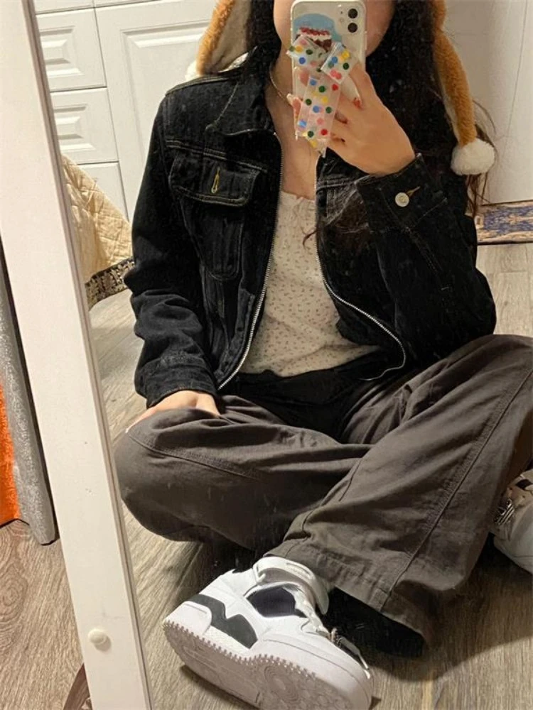 Женская джинсовая куртка на молнии однотонная винтажная в стиле панк с отложным