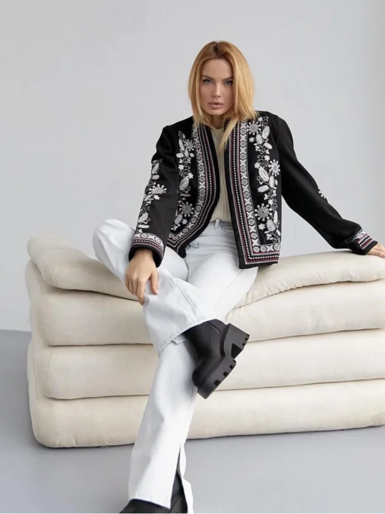 Женская хлопковая куртка с круглым вырезом длинным рукавом и винтажным принтом