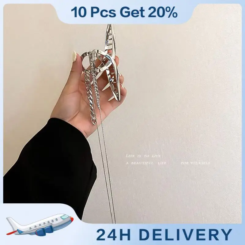 

Geometric Tassel Hair Claw Long Chain Streamer Vintage Hairclip Metal Grabbing Clip Personalized Headwear Women Accessory