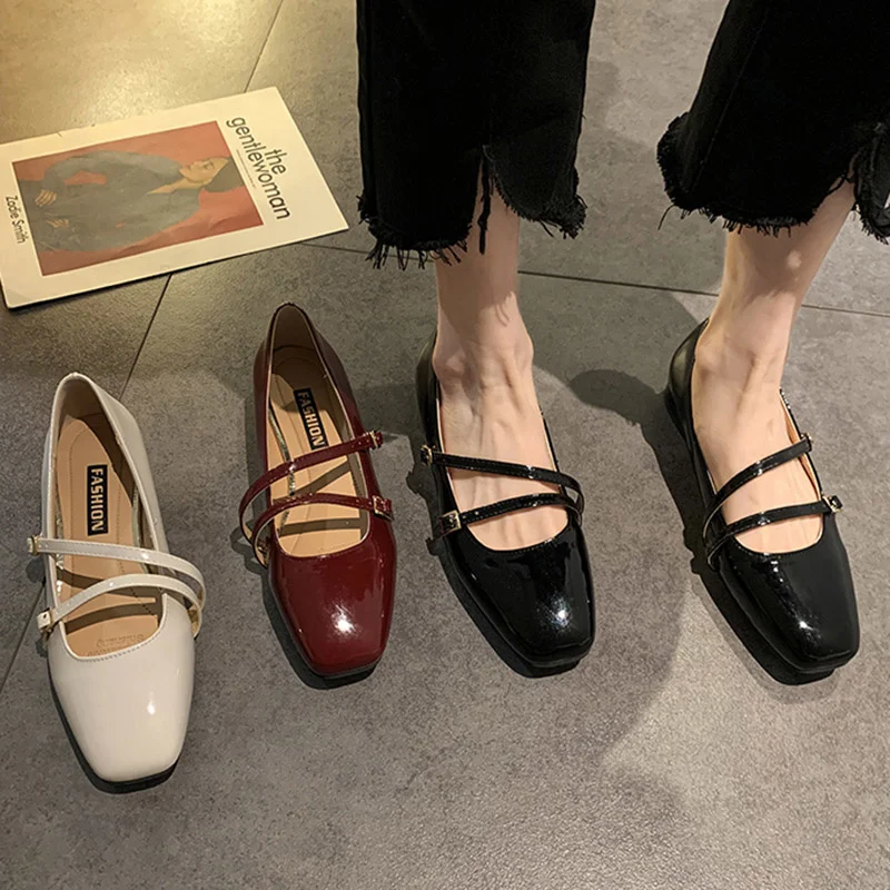 

Туфли женские демисезонные из лакированной кожи, с двойной пряжкой