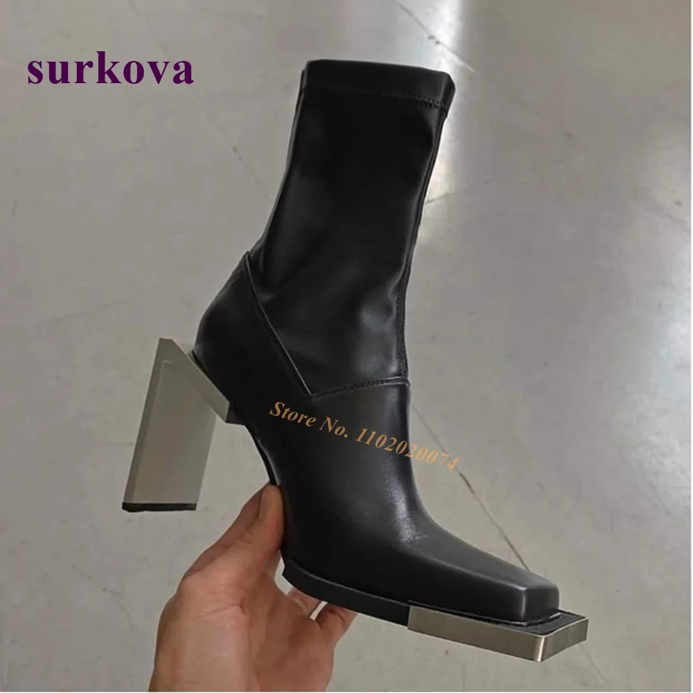 

Туфли-лодочки женские на массивном каблуке, с заклепками и круглым носком