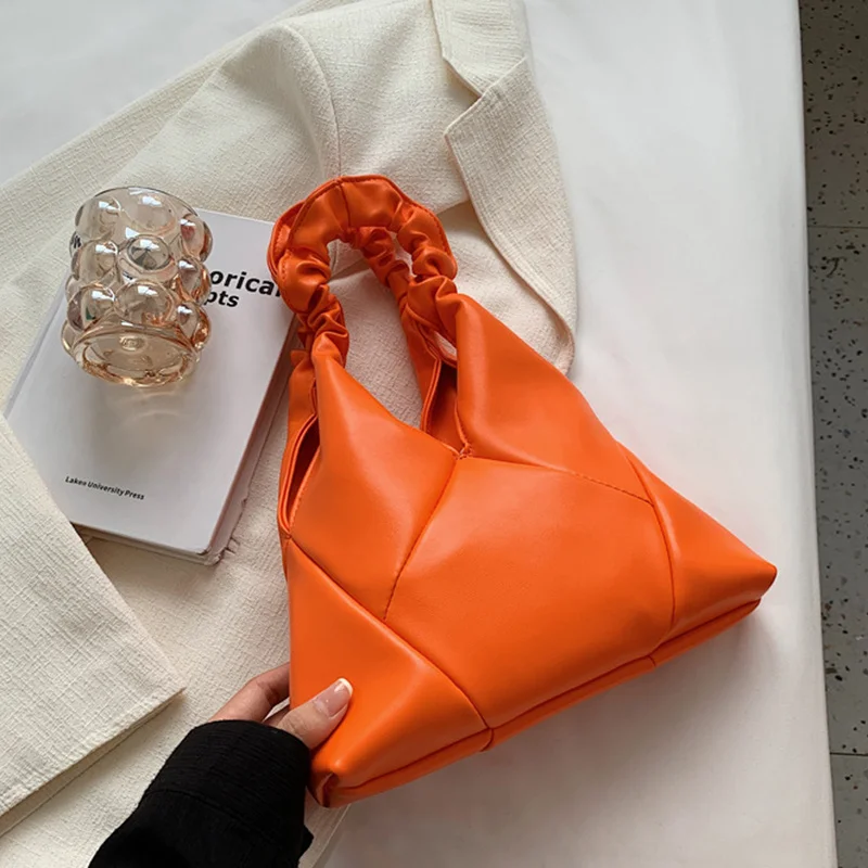 

Модная женская сумка, новинка 2023, французская сумка через плечо, популярная маленькая дизайнерская складная сумка в форме облака, Женская сумочка, текстурная сумка из искусственной кожи Ins