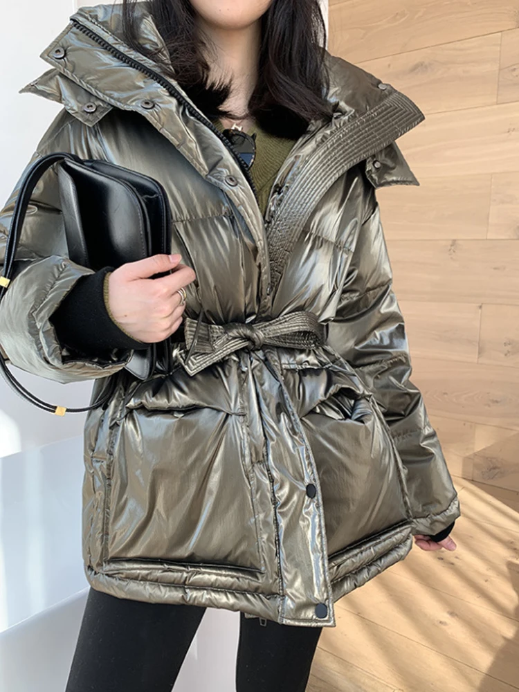 

Winter Women 90% White Duck Down Coat Hooded Waterproof Windproof Thick Snow Outwear Casual Loose Puffer Coat with Belt