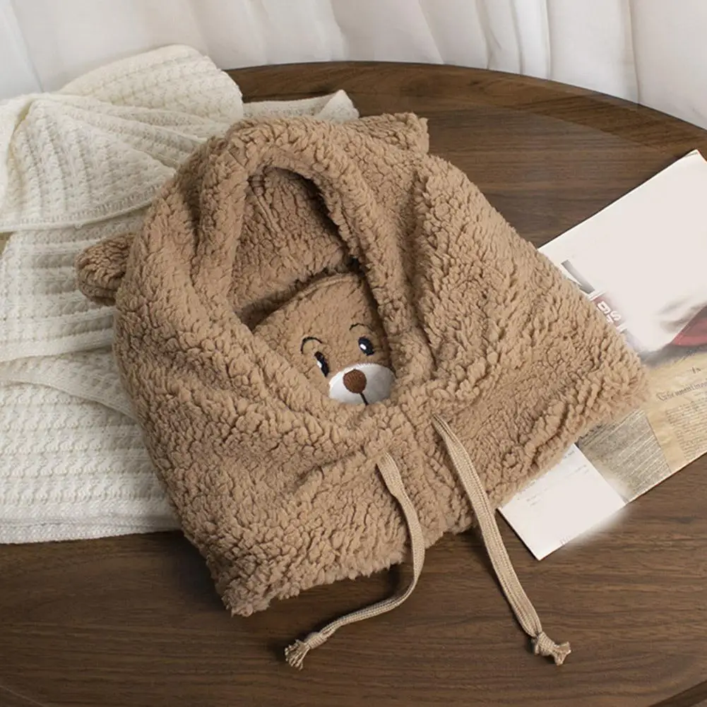 Зимняя шапка с милым медведем теплая универсальная из овечьей шерсти корейская