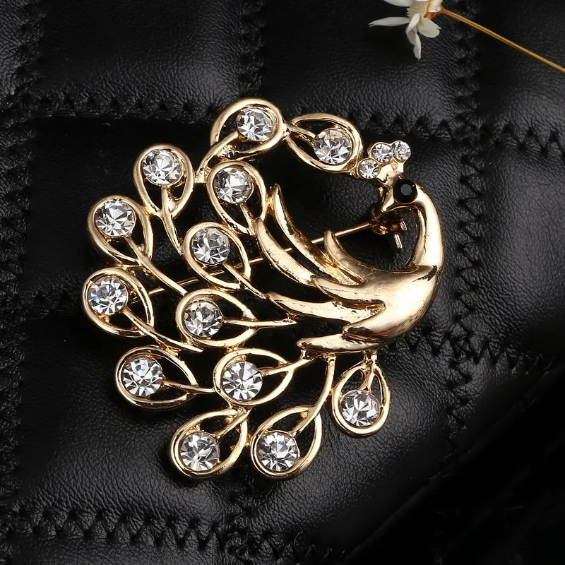 

Gold Color Enamel Peacock Brooches Pin Kids Coat Bag Badges Fashion Jewelry Cute Animal Brooch Unisex Crystal Broches