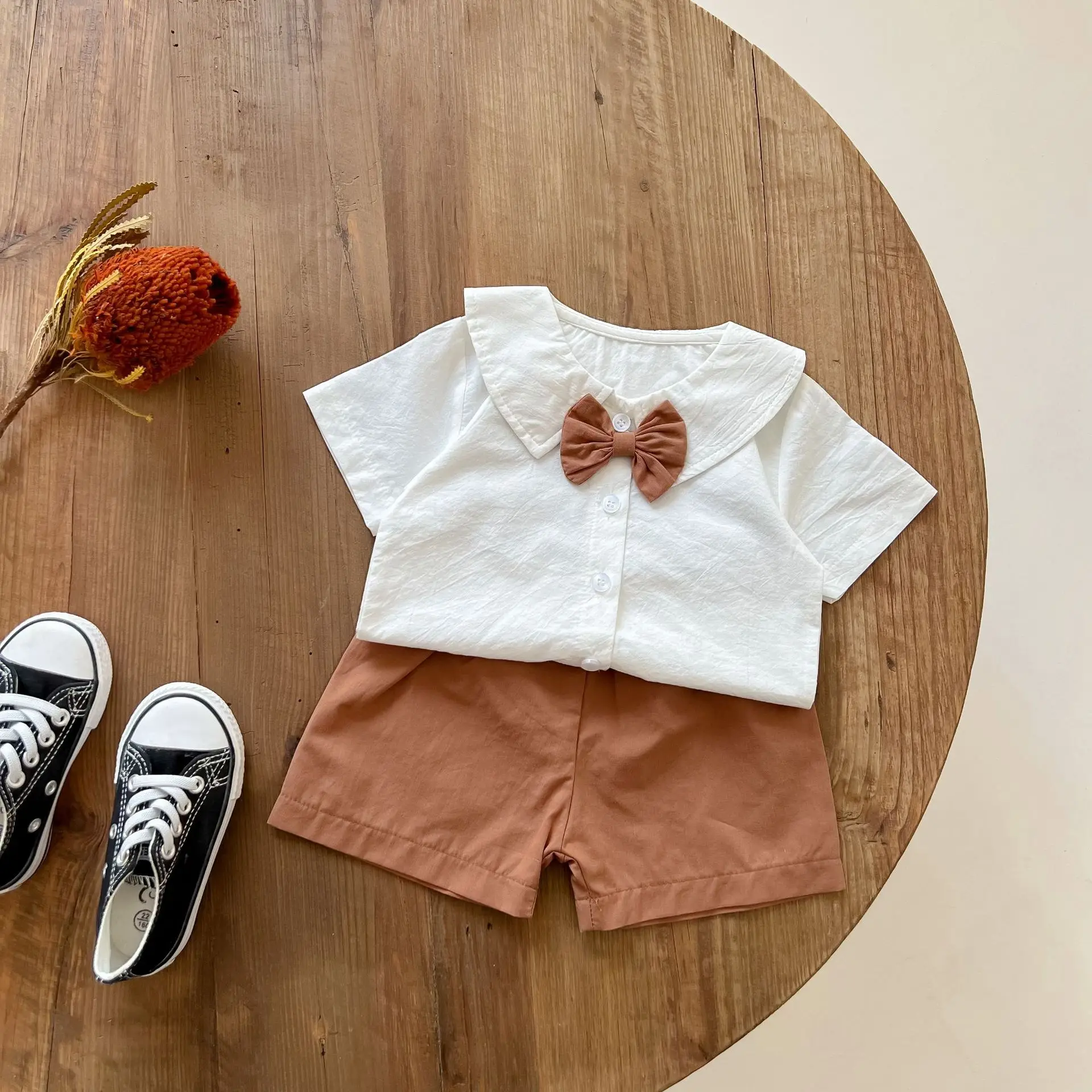 

Boy Bow Tie Turn-down Collar Short Sleeve Shirt Single-breasted Tops And Solid Loose Shorts 2pc Set Boys Summer Cardigan Suit