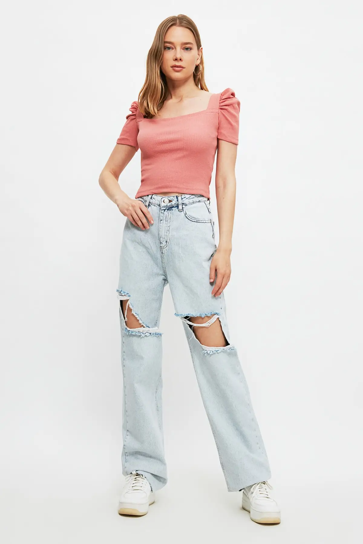 

Trendyol Color Rose Square Collar Knitted Blouse TWOSS21BZ2065