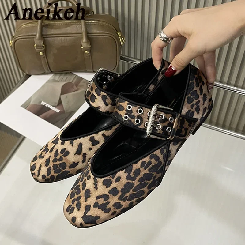 Aneikeh/2029 новинка осени римские леопардовые туфли на плоской подошве с