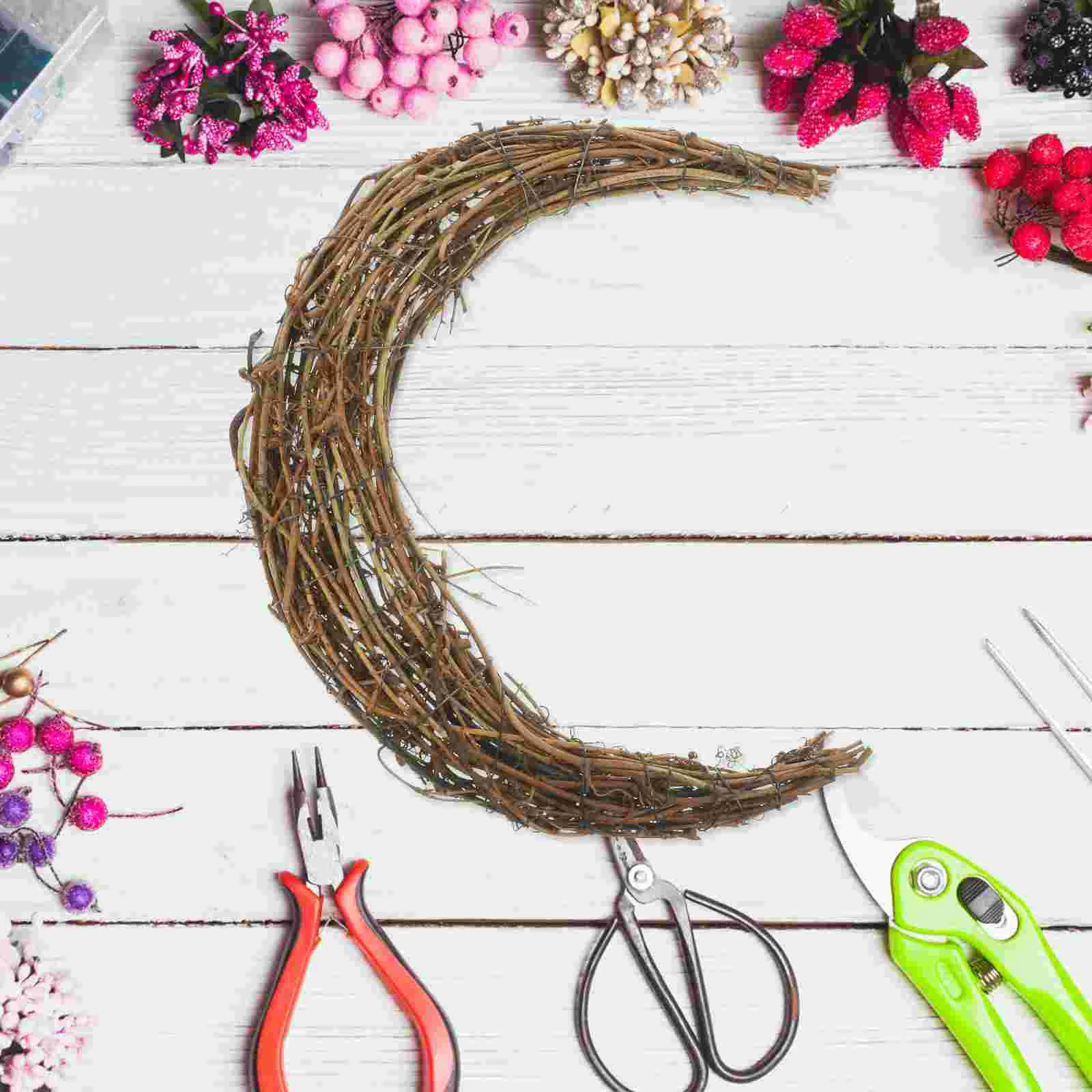 

Smilax Rattan DIY Dream Catcher Wreath Outdoor Christmas Decorations Crafting Supplies Garland Materials Fall Wedding