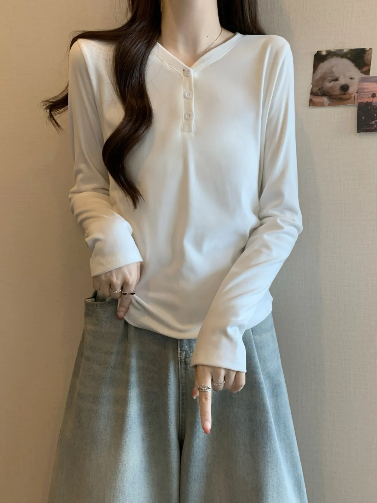 Черная рубашка больших размеров с нерегулярным v-образным вырезом и длинными