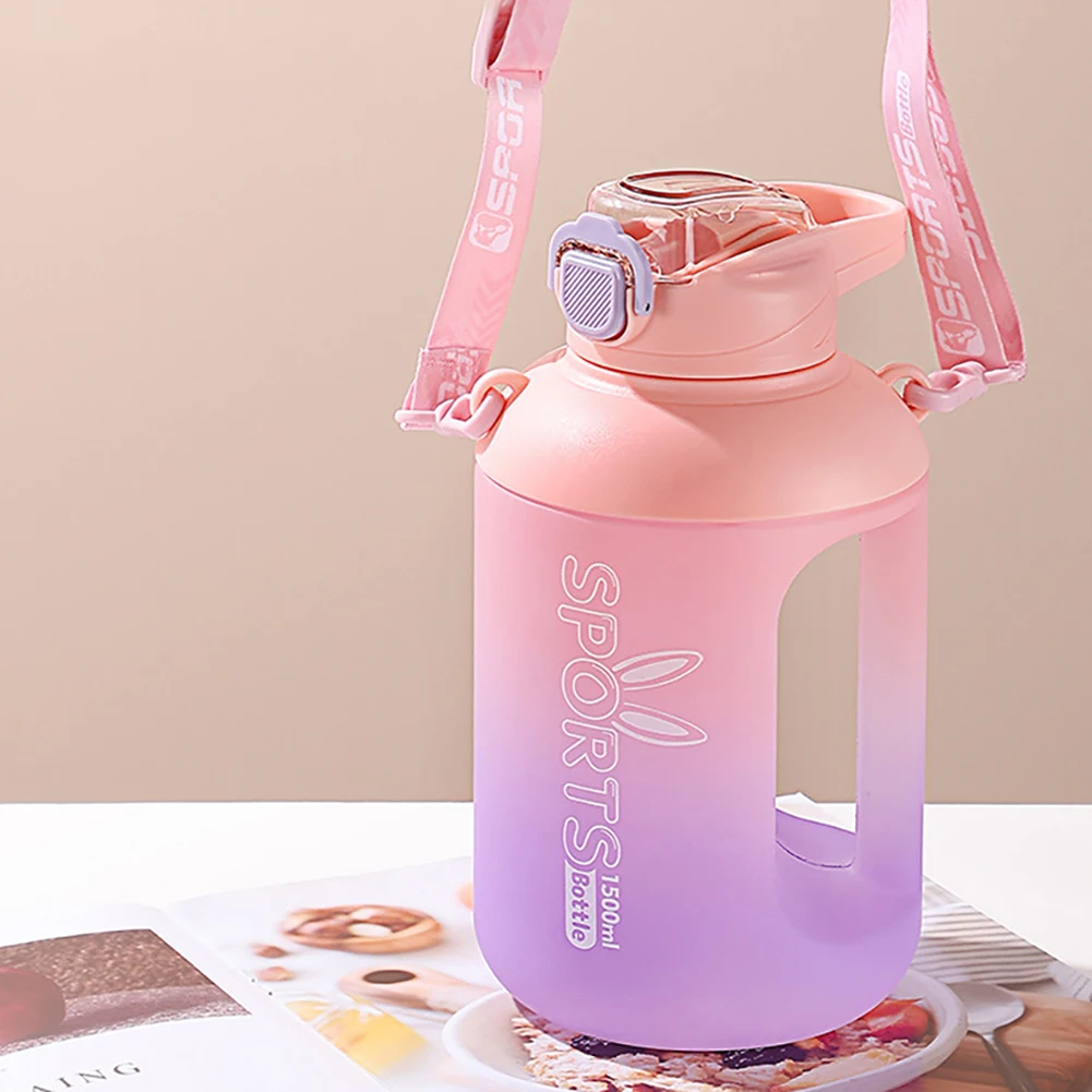 

Portable Gym Fitness Bottle Frosted Gradient Outdoor Sport Water Bottle Cup with Straw Large Capacity for Camping Hiking Running