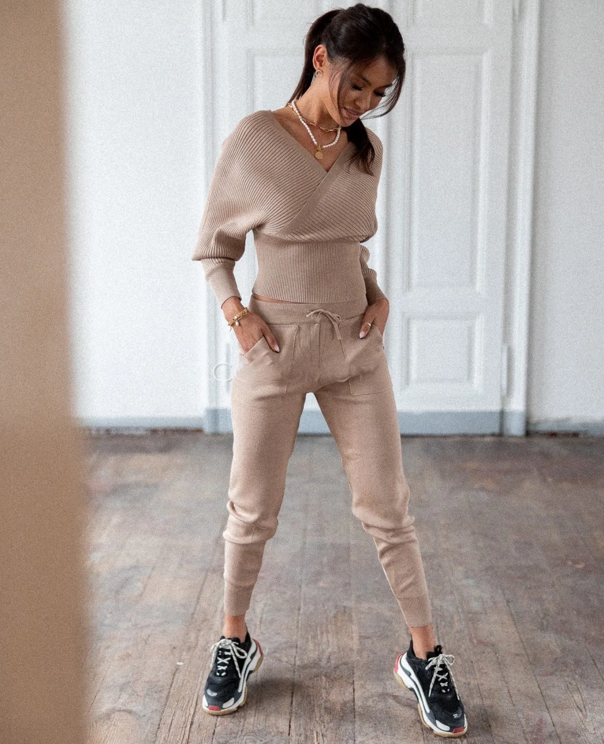 Off Shoulder Long Sleeve Tracksuit Sweater Pants Suits Matching Sets Casual Outfits Knitted Sexy Sport Two Piece Set For Women