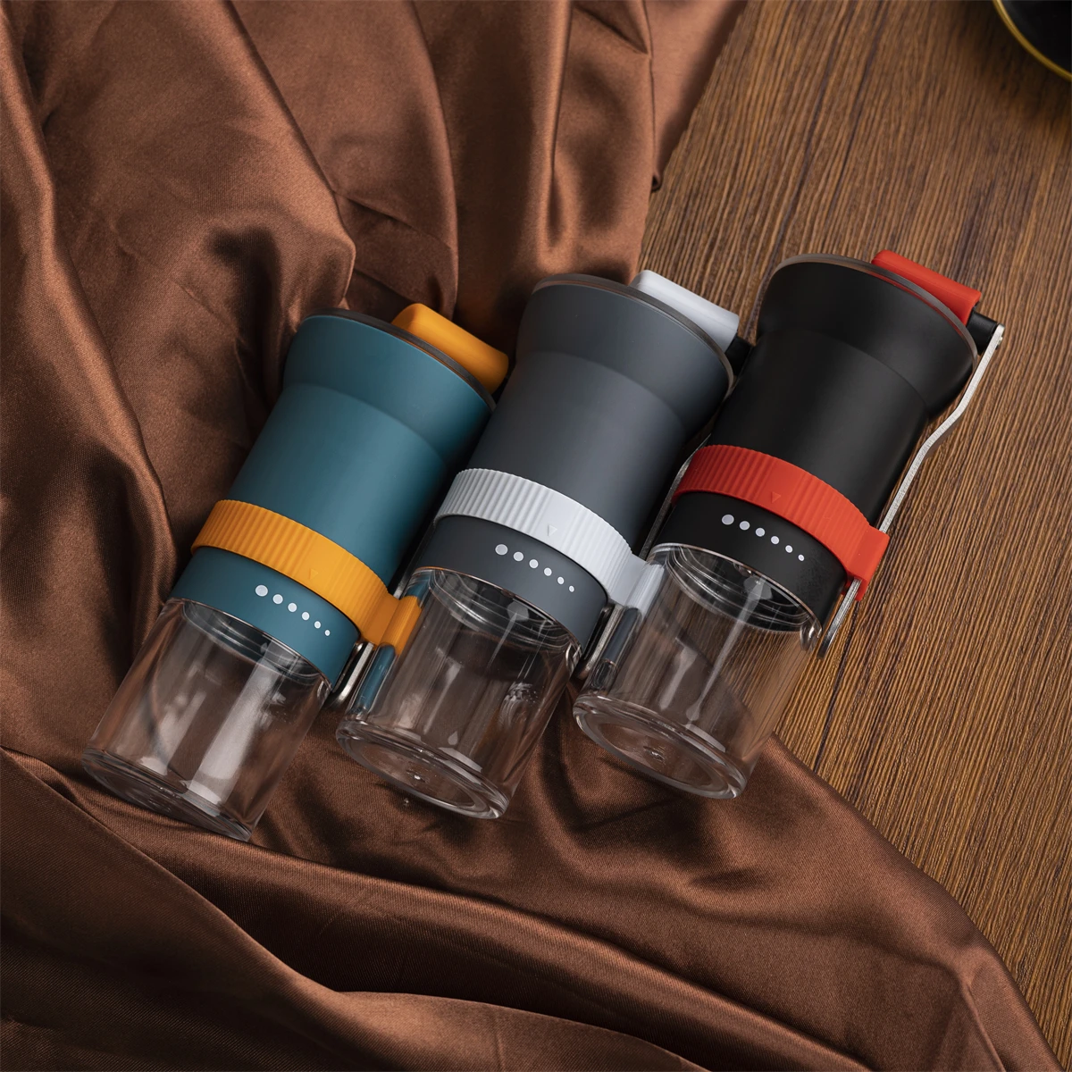 Цветная Бытовая портативная компактная кофемолка регулируемая Керамическая