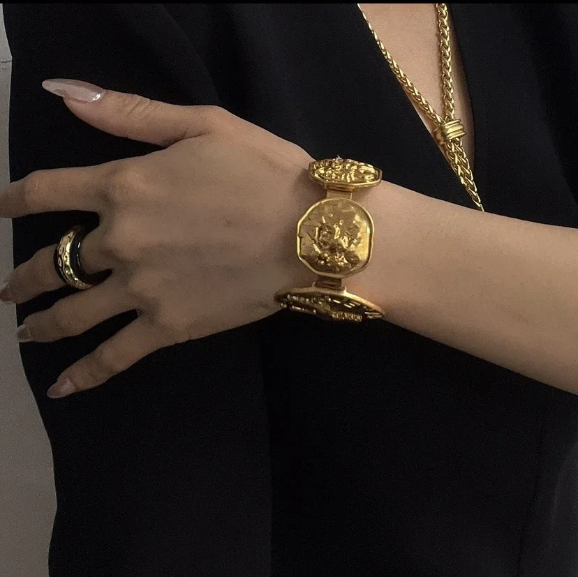 

Новый европейский и американский винтажный Модный позолоченный Открытый браслет женская бижутерия