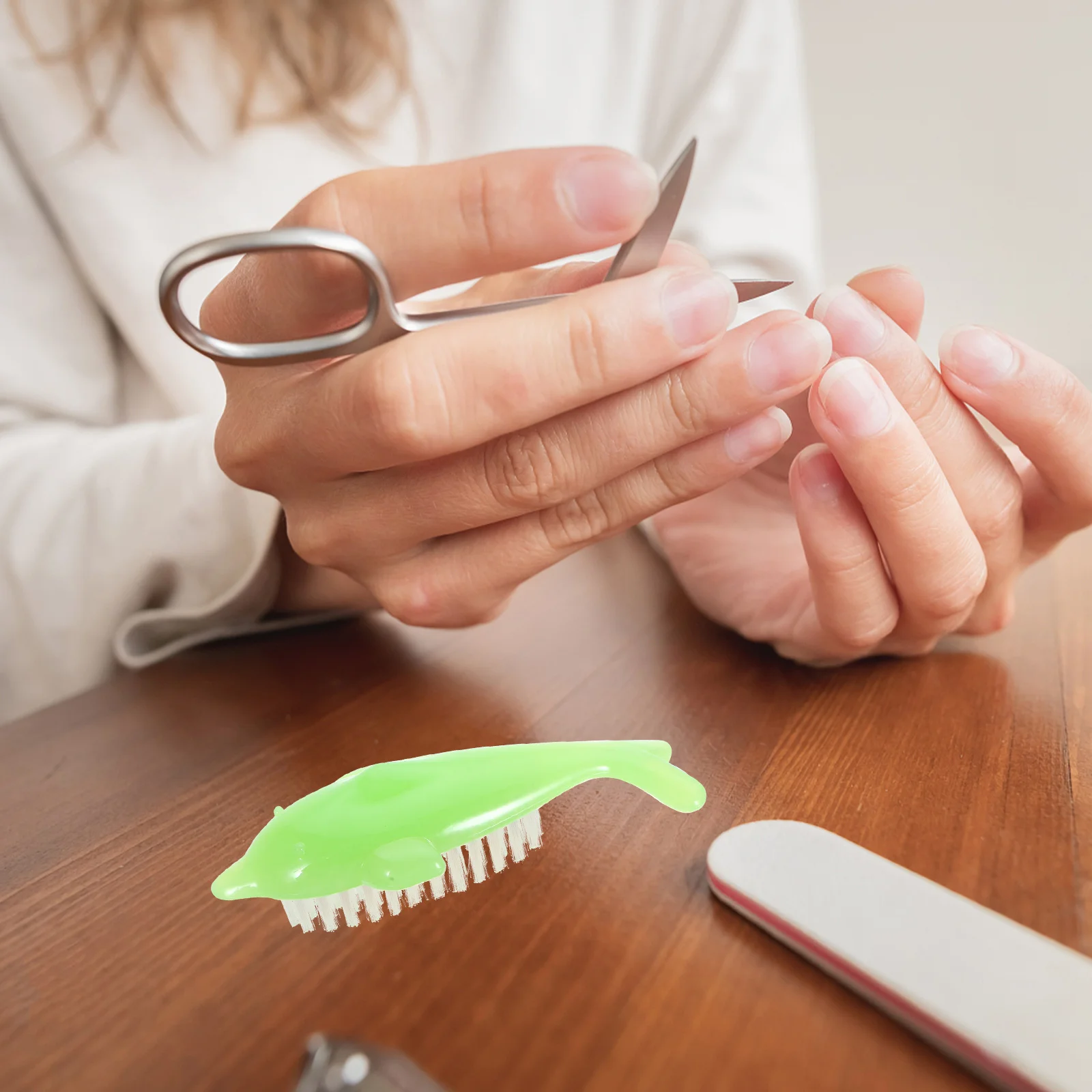 4 шт. инструменты для ногтей в форме дельфина (случайный цвет) чистка маникюрные