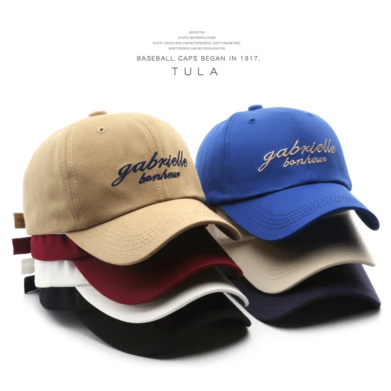 

Хлопковая бейсболка с вышивкой