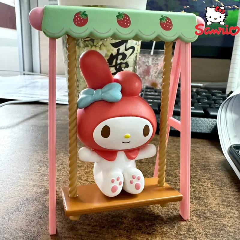 

Оригинальная серия MINISO Sanrio с клубничным домом, милый аниме, модный подарок, коллекция украшений, фигурка, детские игрушки