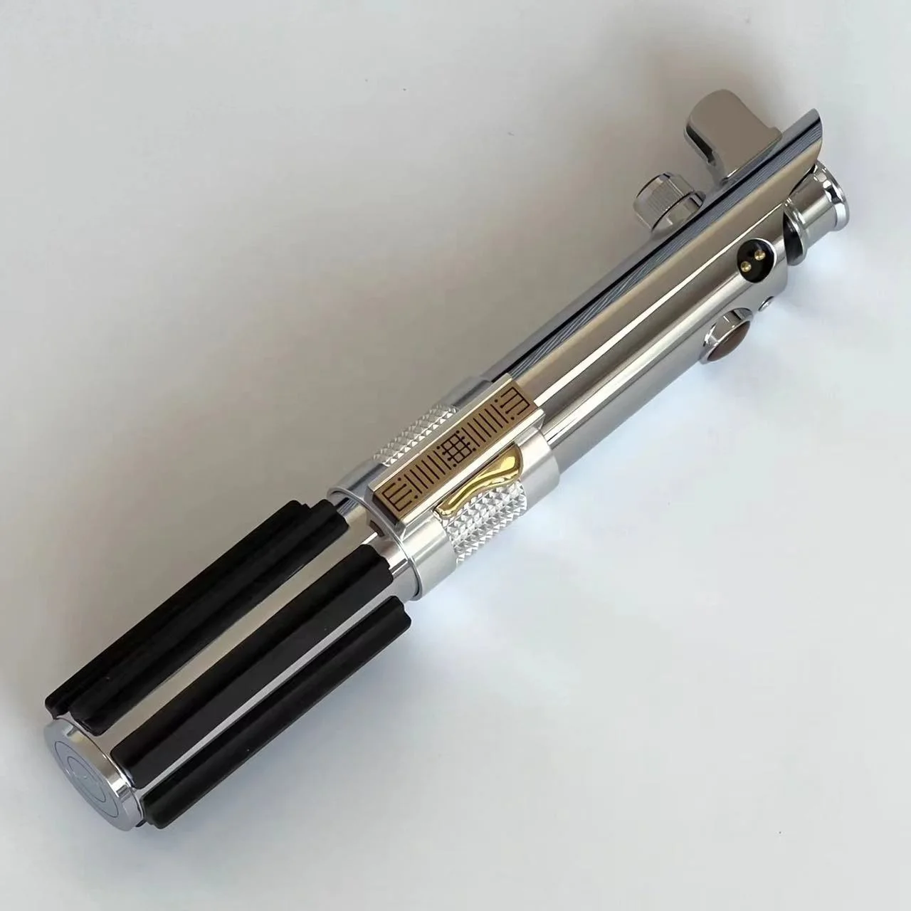 

High quality All aluminum alloy lightsaber sabers AS3 saber hilt Installed version