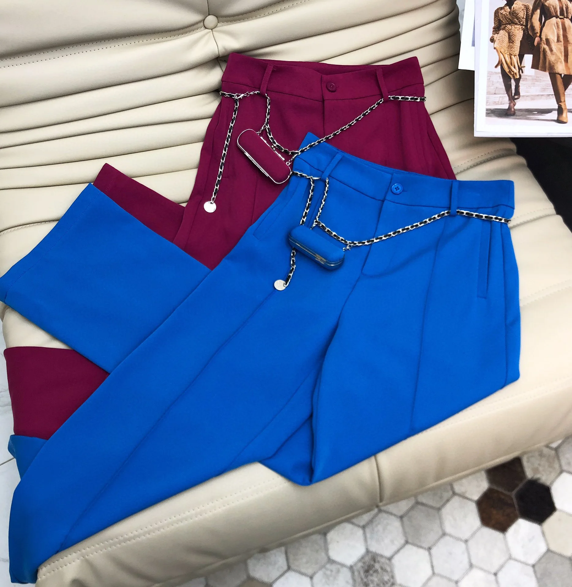 

2022 Waist bag embellished high waist and wide leg pants