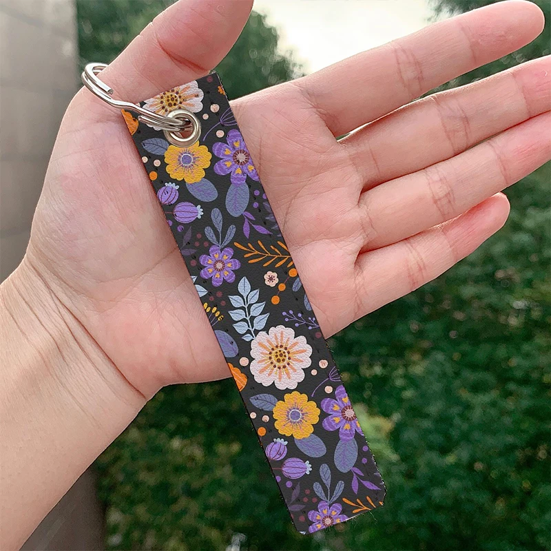 

Fashion king Floral Charm leather motorcycle Key chain Strap Key rings Hanging Holder Bag Wallet Trinket Keychain Hanging Bag