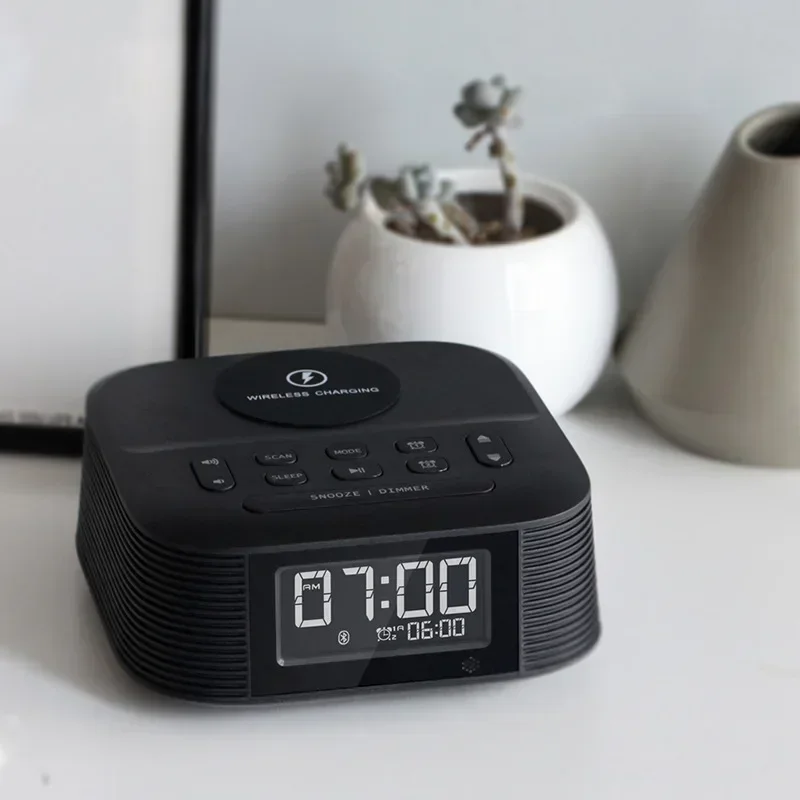 Фото Горячая распродажа: Беспроводная колонка с FM-радио, USB, Bluetooth, двойным будильником и функцией беспроводной зарядки. №4