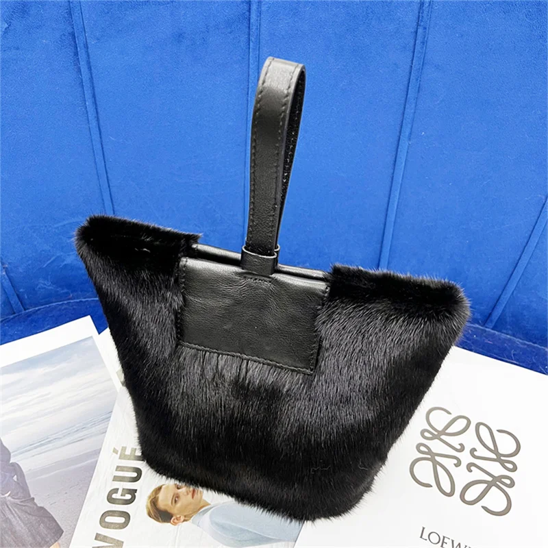 Women's European and American Fashion Fur Handbag Imported Mink Fur Bag Simple Large Capacity One Shoulder Oblique Straddle Bag