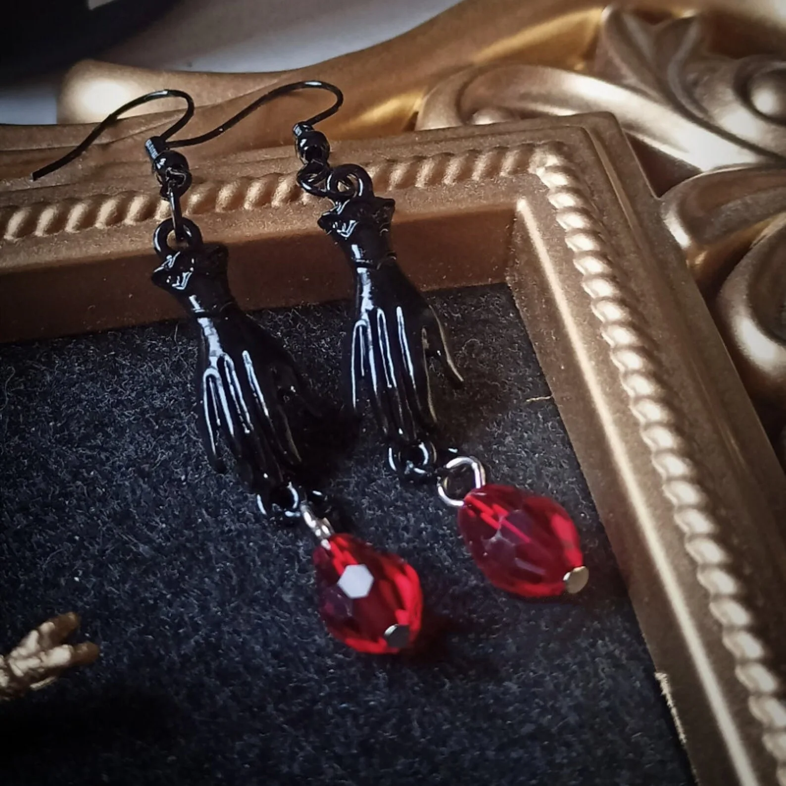

Gothic Vampire Hand Pendant Earhook for women Girl Pagan Witch Jewelry Accessory Gift Black Holy Hand Red Crystal Charm Earring