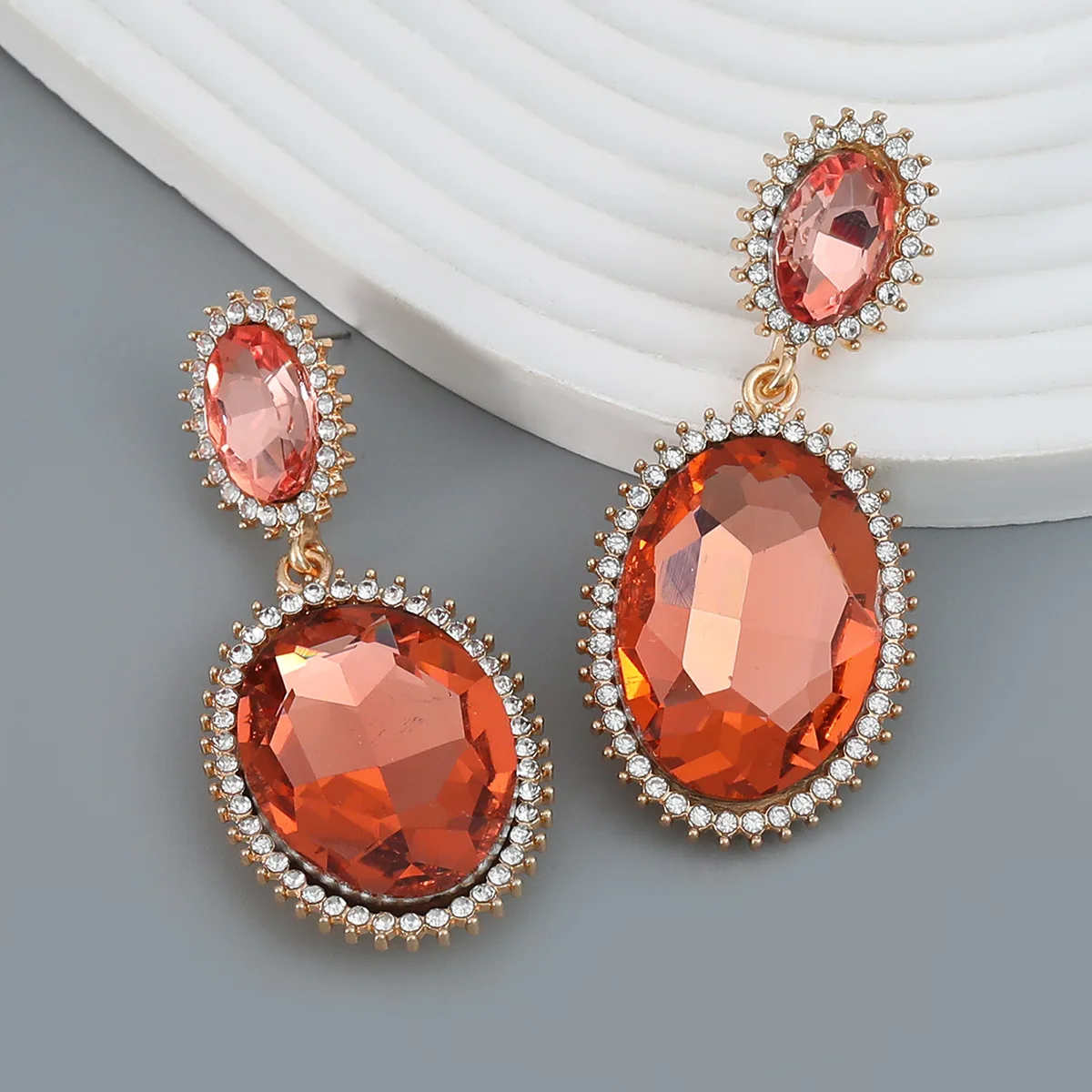 European Style Luxury Oval Crystal Dangle Earrings High-quality Banquet Party Accessories for Women Statement Rhinestone Jewelry