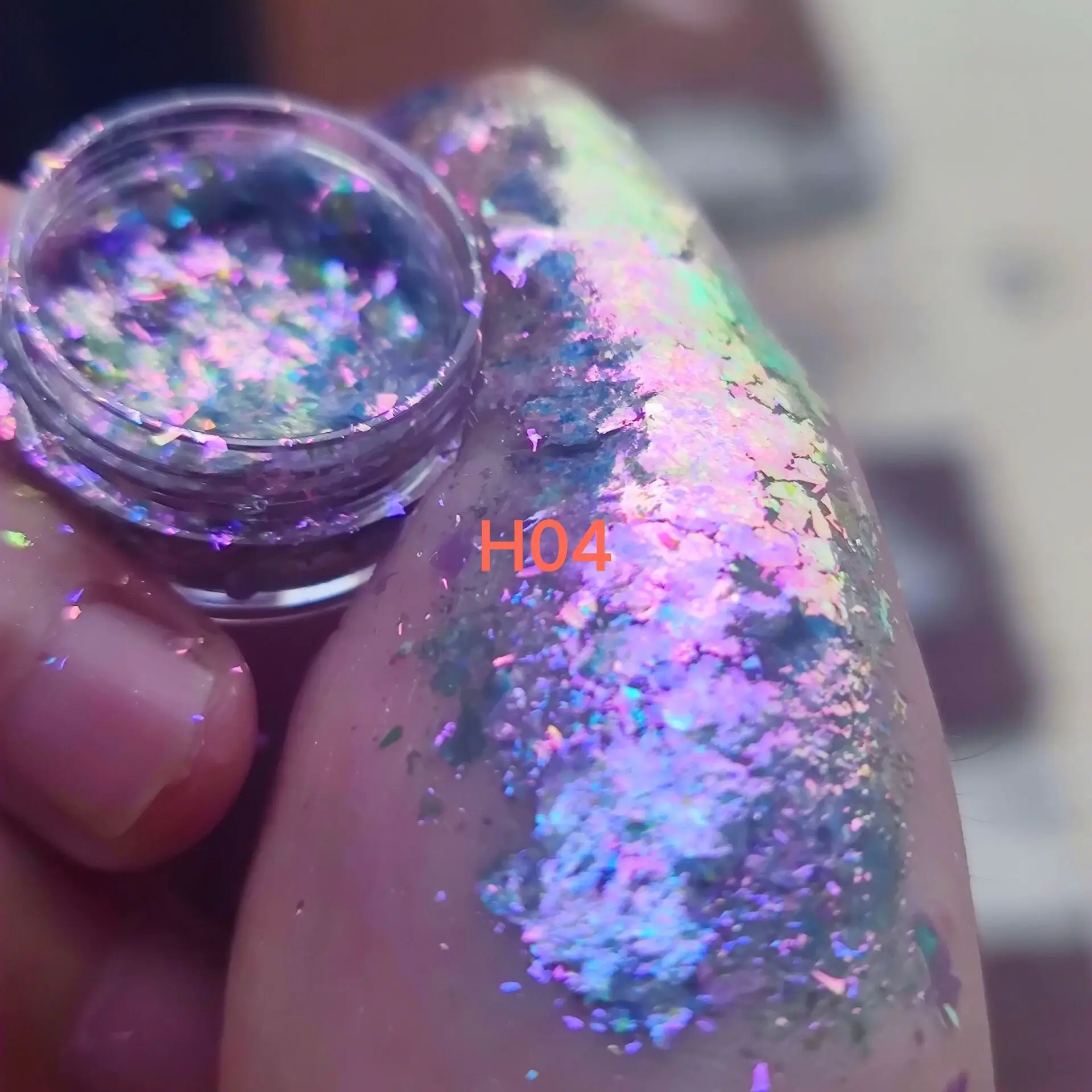 

Infinite Chrome Flakes Chameleon Eyeshadow Pigment Rainbow Eye Makeup Powder Multi-flakes Holographic Eye Pigment Makeup 0.2G
