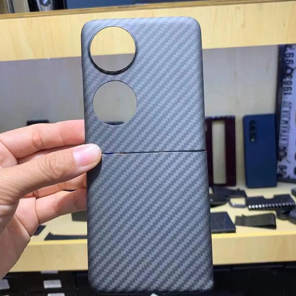 

Роскошный пластиковый противоударный чехол из углеродного волокна для P50 Pocket Back Cover R0x0