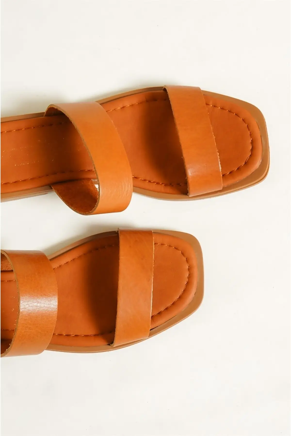

Siena Taba slippers