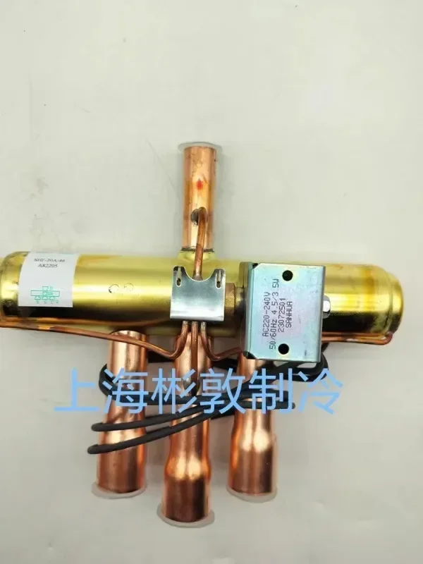 Фото Трехходовой/четырехходовой реверсивный клапан для кондиционера SHF-20A-46 35A-67 35B-69 50-79 B D №5