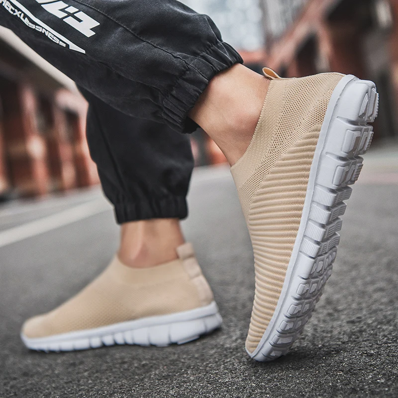 Men Casual Sneakers Trend Solid Colors Running Sport Shoes Tennis Shoes Trainer Walking Jogging Sneakers Tenis Masculino