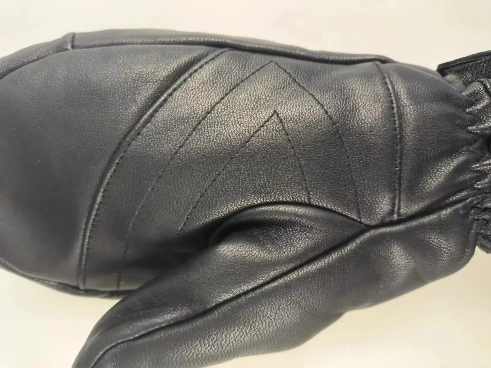 Перчатки с электрическим подогревом новые водонепроницаемые износостойкие