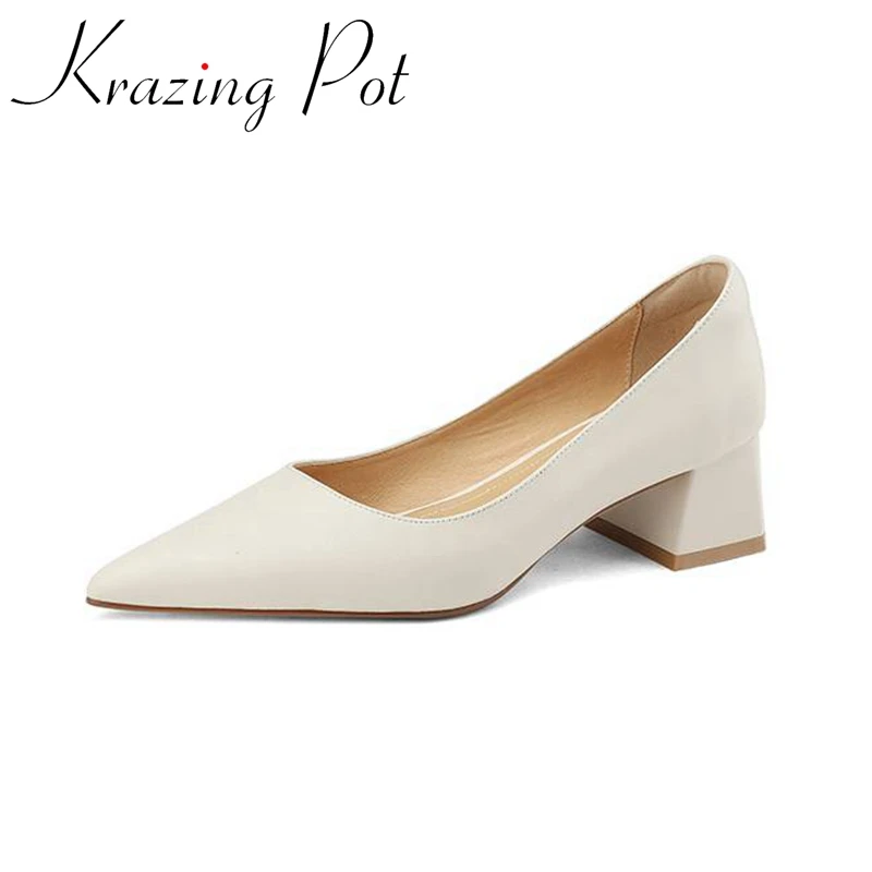 

Krazing Pot Cow Leather Pointed Toe Med Heels Spring Shoes Big Size 43 Grace Wedding Simple Style Shallow Slip on Brand Pumps