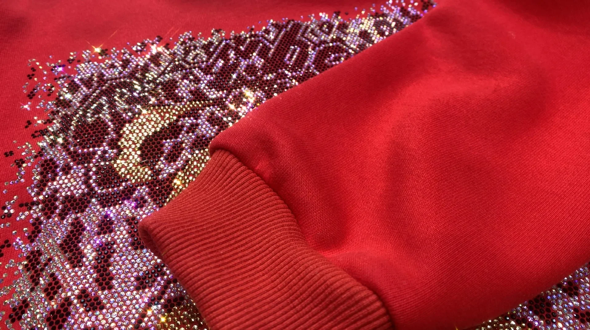 Флисовые комплекты свитшотов зима 2024 новинка популярный топ с леопардовым