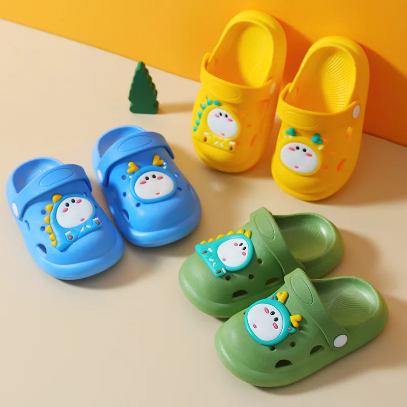 

Boys and Girls Summer Slippers EVA Light Kids Home Slippers Baby Soft Sole Garden Shoes Non Slip Children Beach Sandals Toddler
