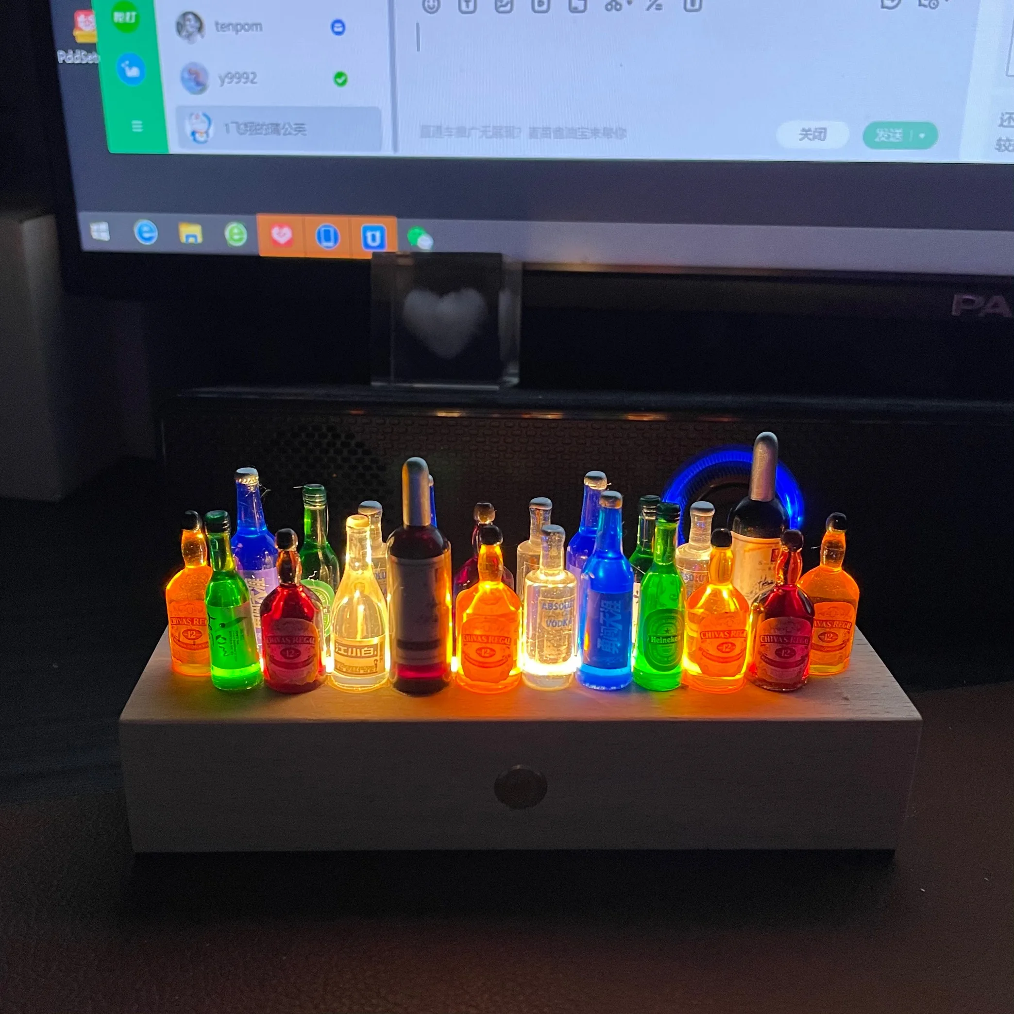 

Creative mini beer bottle decoration night light is a commemorative birthday gift for classmates, friends and couples