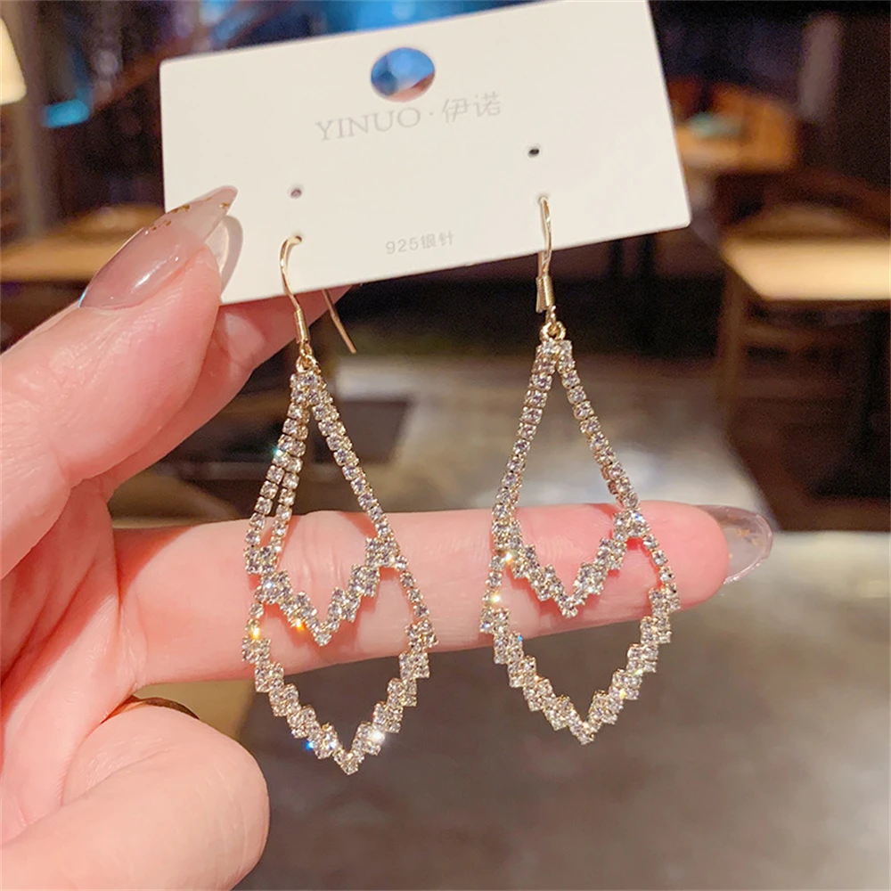 

New Korean version 925 ear hooks Dongdamen diamond geometric temperament earrings personality long net red earrings earrings