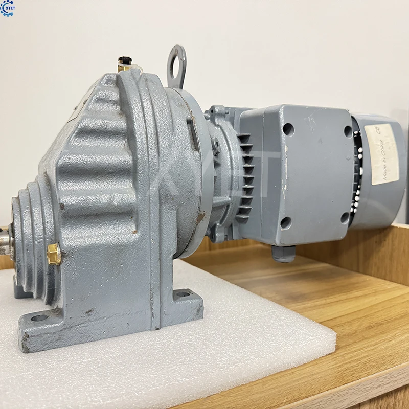 Фото Мотор-редуктор 1100W 1500W 2.2KW, чугунный, RF57, вертикальный, цилиндрический, с редуктором скорости и коробкой передач №2