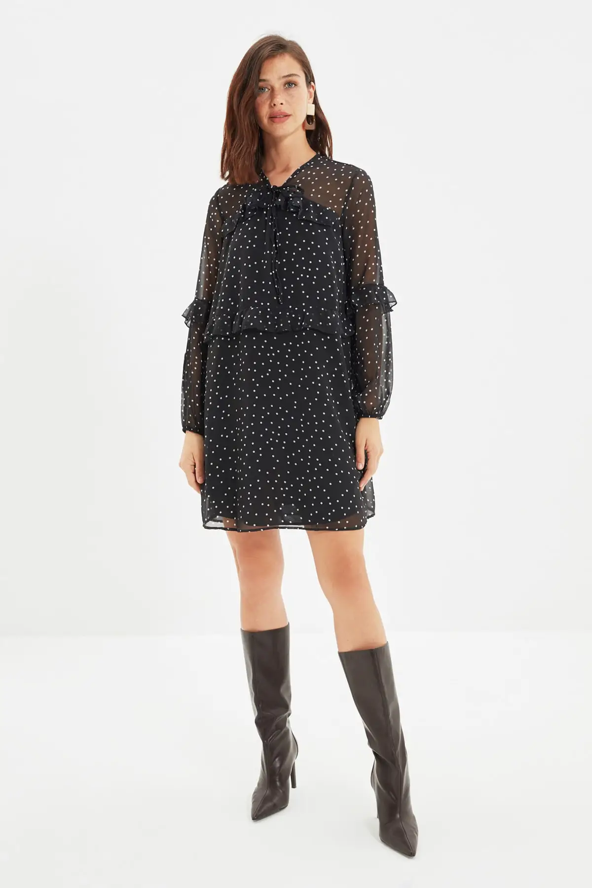 

Trendyol Collar Detail Dress TWOAW22EL0960