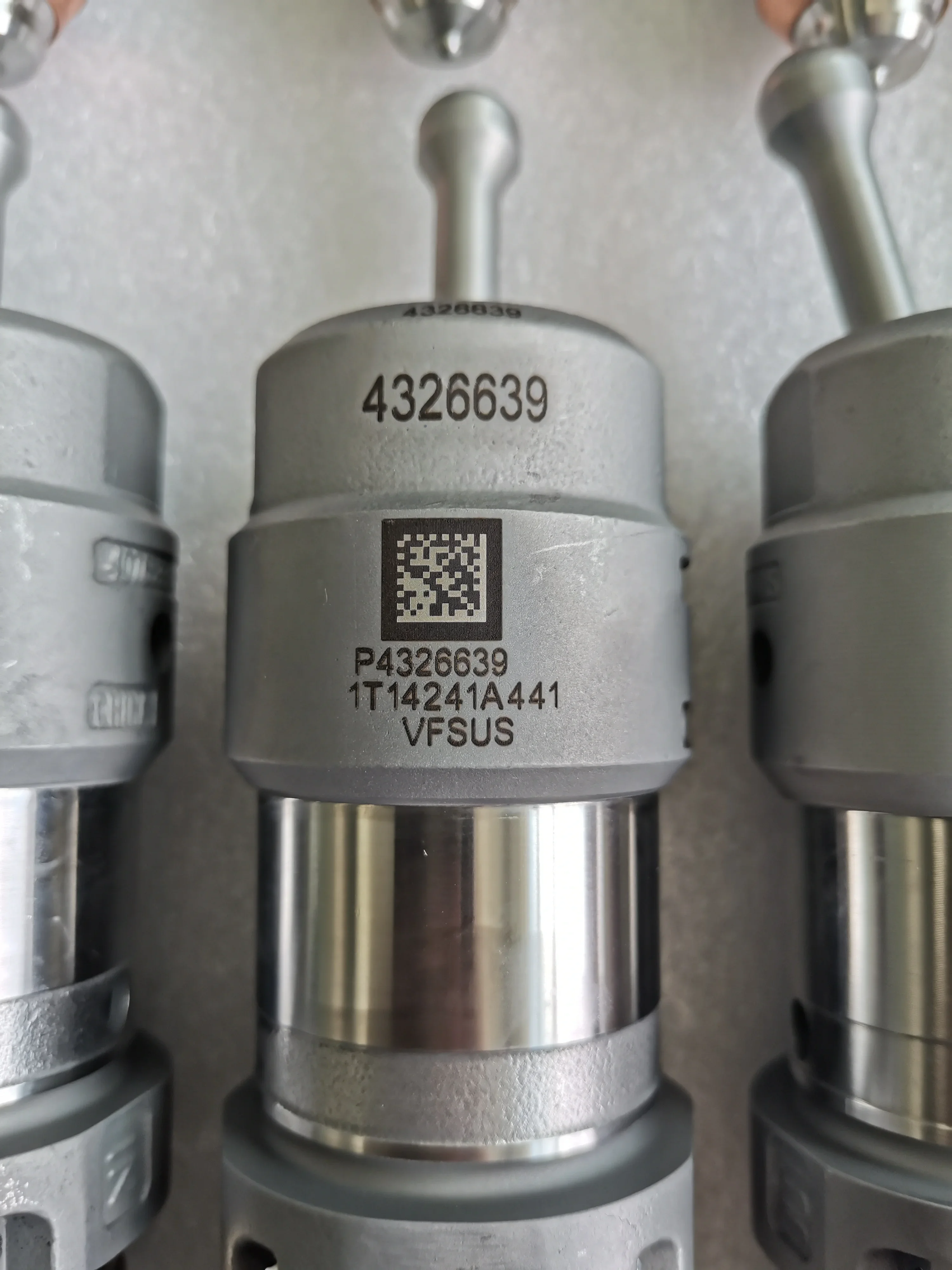 Новый инжектор топлива 4326639 для Cummins QSK78 оптом