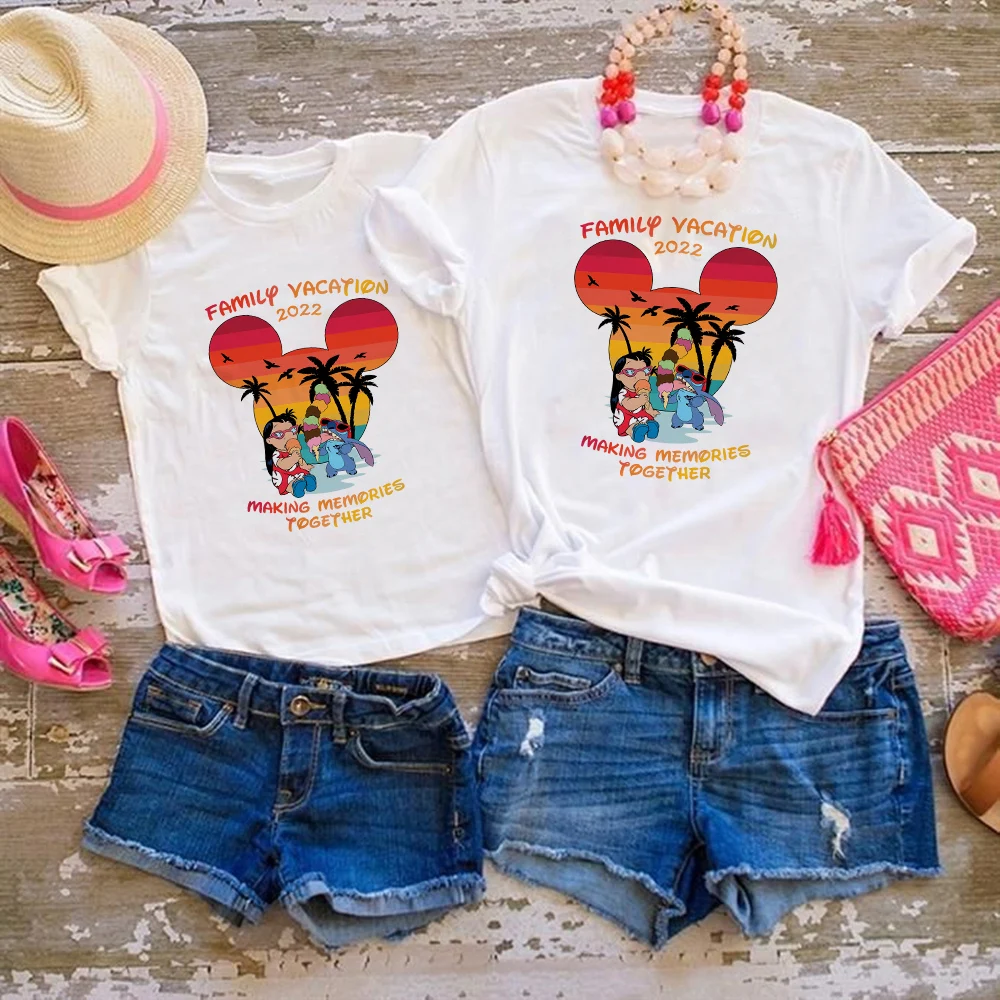 

Disney Family Vacation Matching Clothes Kawaii Harajuku Lilo Stitch Fashion Mom and Daughter T-shirt Summer Kids Boy Girl Tops