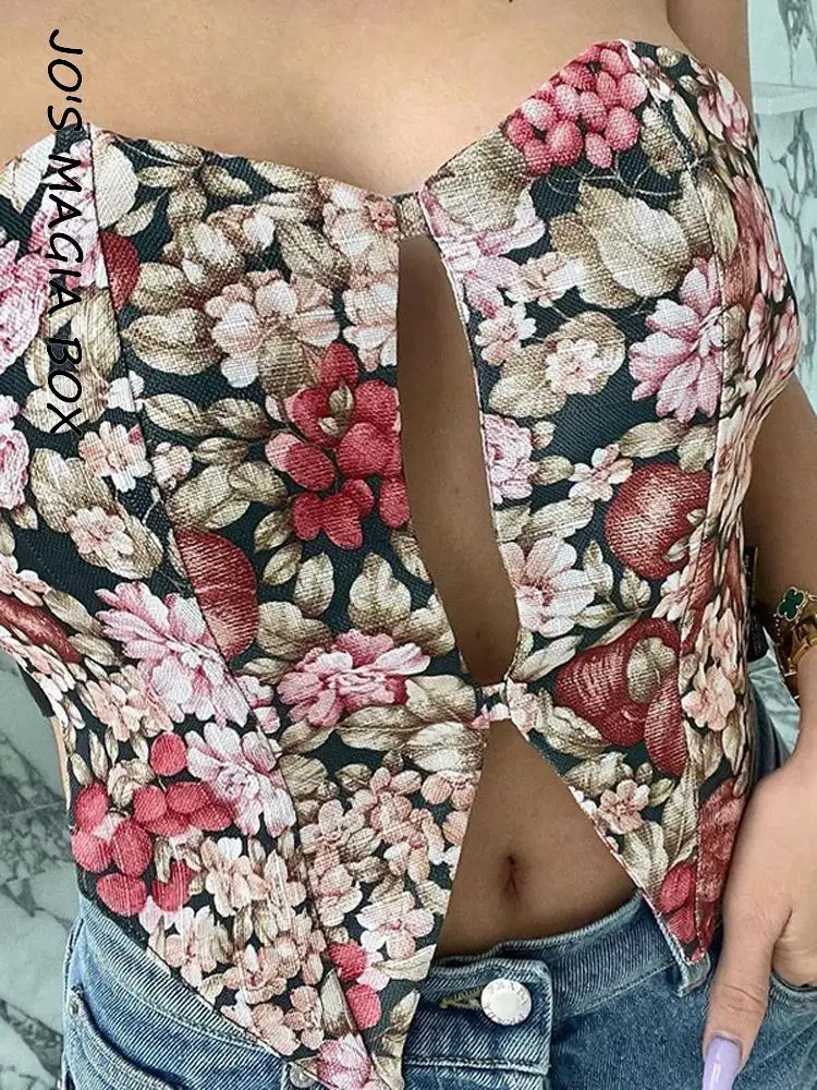 

Женский укороченный топ без рукавов, с открытой спиной и принтом